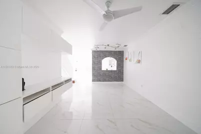 5630 NW 107th Ave #1611, Doral, FL 33178 - Photo 3