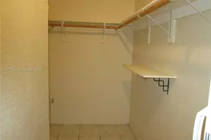 8001 W 6th Ave, Hialeah, FL 33014 - Photo 9