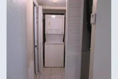 8001 W 6th Ave #O, Hialeah, FL 33014 - Photo 3