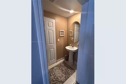 3378 W 100th Ter #3378, Hialeah, FL 33018 - Photo 9