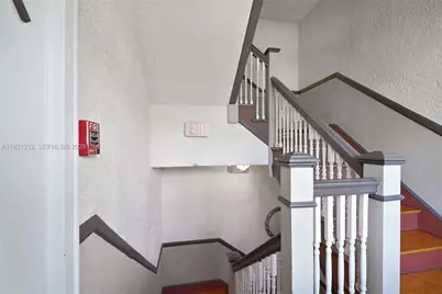 2870 Pine Tree Dr #3, Miami Beach, FL 33140 - Photo 5