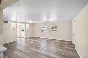 212 SW 11th St, Dania Beach, FL 33004 - Photo 9