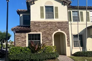 9399 W 33rd Ln, Hialeah, FL 33018 - Photo 5