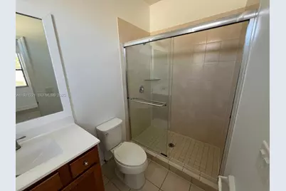 9399 W 33rd Ln, Hialeah, FL 33018 - Photo 37