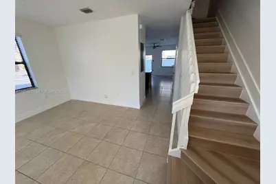 9399 W 33rd Ln, Hialeah, FL 33018 - Photo 11