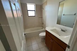 9399 W 33rd Ln, Hialeah, FL 33018 - Photo 41