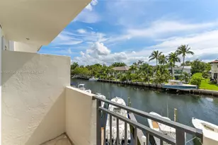 6901 Edgewater Dr, Coral Gables, FL 33133 - Photo 19
