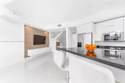 60 SW 13th St #2626, Miami, FL 33130 - Photo 13