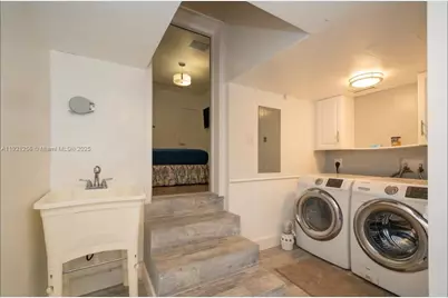 45 SW 28th Rd #0, Miami, FL 33129 - Photo 23