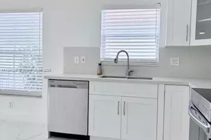 1520 SW 193rd Ave, Pembroke Pines, FL 33029 - Photo 17