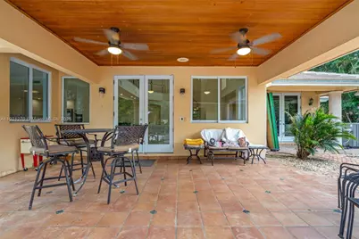 7225 Gleneagle Dr, Miami Lakes, FL 33014 - Photo 79