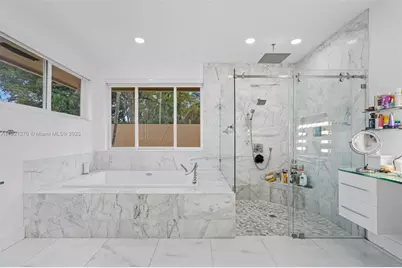 7225 Gleneagle Dr, Miami Lakes, FL 33014 - Photo 31