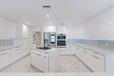 7225 Gleneagle Dr, Miami Lakes, FL 33014 - Photo 21