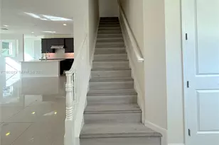 4352 Large Leaf Ln, Hollywood, FL 33021 - Photo 15