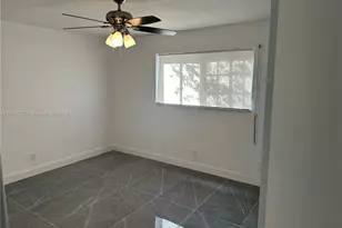 102 NE 122nd St, North Miami, FL 33161 - Photo 11