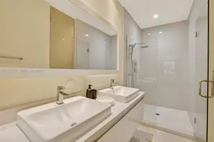 6310 NW 103rd Pl, Doral, FL 33178 - Photo 15