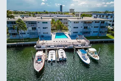 462 Golden Isles Dr #305, Hallandale Beach, FL 33009 - Photo 3