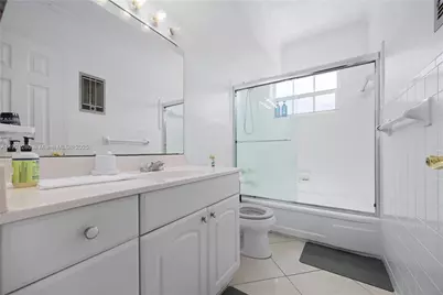 462 Golden Isles Dr #305, Hallandale Beach, FL 33009 - Photo 7