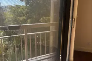 8290 Lake Dr, Doral, FL 33166 - Photo 9