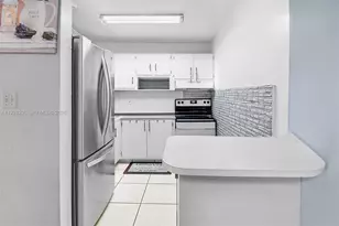 10745 SW 3rd St, Sweetwater, FL 33174 - Photo 11