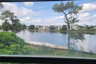 339 Southampton B, West Palm Beach, FL 33417 - Photo 11
