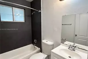 641 NE 86th St, Miami, FL 33138 - Photo 9
