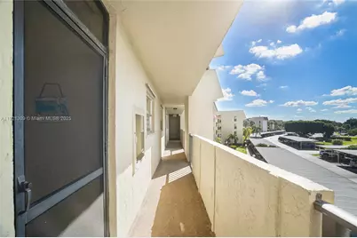 23099 N Barwood Ln N #307, Boca Raton, FL 33428 - Photo 23