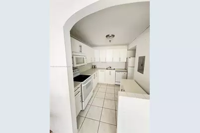 2025 NE 164th St #518, North Miami Beach, FL 33162 - Photo 1