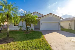 8836 NW 168th Ln, Miami Lakes, FL 33018 - Photo 1