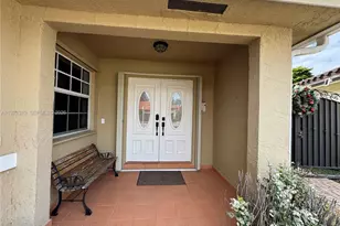 5332 SW 142nd Pl, Miami, FL 33175 - Photo 3