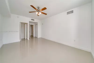 140 S Dixie Hwy #602, Hollywood, FL 33020 - Photo 9