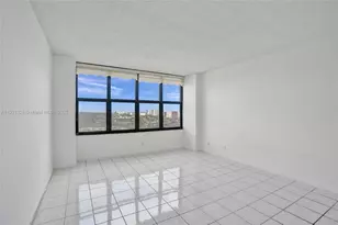 2500 Parkview Dr, Hallandale Beach, FL 33009 - Photo 17