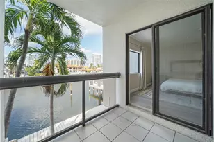 429 Poinciana Island Dr, Sunny Isles Beach, FL 33160 - Photo 23
