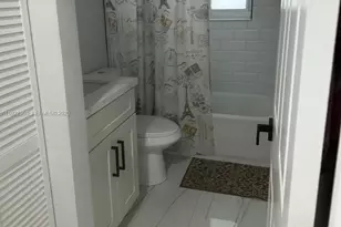 816 NW 8th St, Florida City, FL 33034 - Photo 5