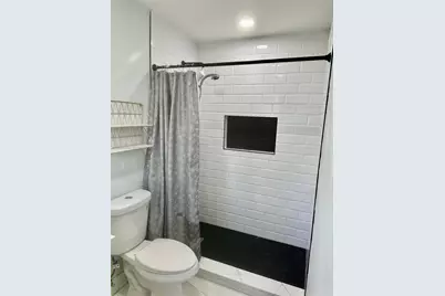 816 NW 8th St, Florida City, FL 33034 - Photo 11