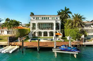 1460 S Treasure Dr, North Bay Village, FL 33141 - Photo 5