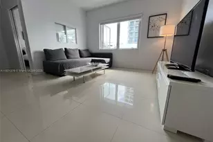 1100 Collins Ave, Miami Beach, FL 33139 - Photo 11