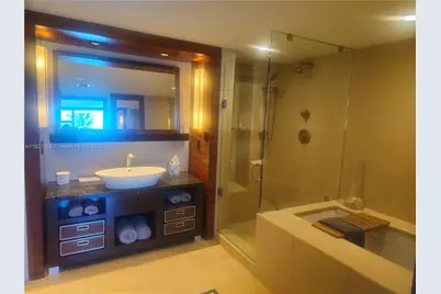 6801 Collins Ave #320, Miami Beach, FL 33141 - Photo 19