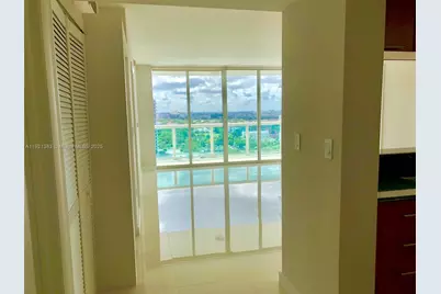 1800 N Bayshore Dr #1910, Miami, FL 33132 - Photo 1