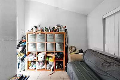 2040 NW 34th St, Miami, FL 33142 - Photo 27
