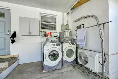 2040 NW 34th St, Miami, FL 33142 - Photo 43