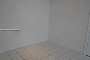 2530 NW 39th Wy, Lauderdale Lakes, FL 33311 - Photo 5