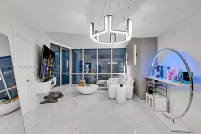 851 NE 1st Ave #4009, Miami, FL 33132 - Photo 1