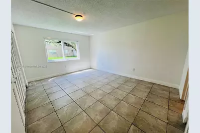 8405 NW 8th St #104, Miami, FL 33126 - Photo 9