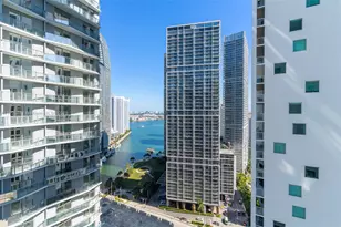 55 SE 6th St, Miami, FL 33131 - Photo 13