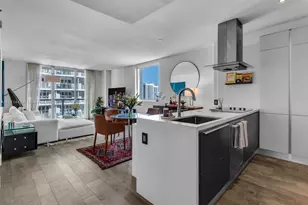 55 SE 6th St, Miami, FL 33131 - Photo 3