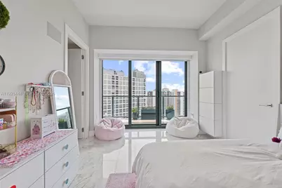 1451 Brickell Ave #2802, Miami, FL 33131 - Photo 11