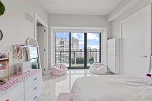 1451 Brickell Ave, Miami, FL 33131 - Photo 11