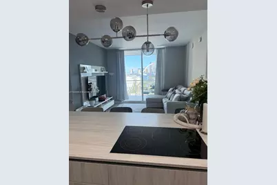 275 NE 18th St #1405, Miami, FL 33132 - Photo 5