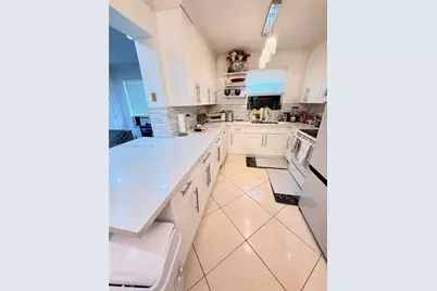 7666 Lasalle Blvd, Miramar, FL 33023 - Photo 7